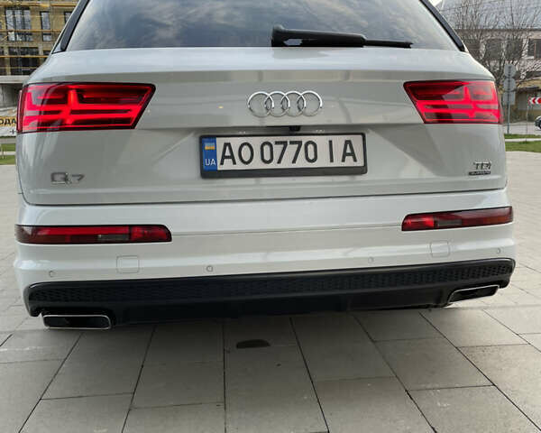 Белый Ауди Ку 7, объемом двигателя 3 л и пробегом 153 тыс. км за 40777 $, фото 24 на Automoto.ua