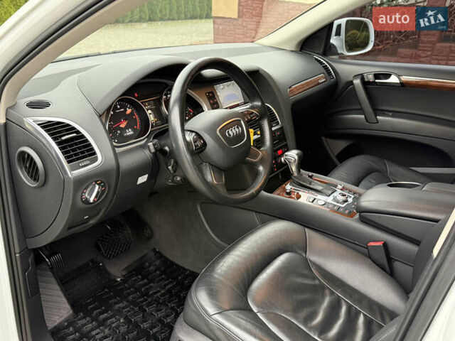 Белый Ауди Ку 7, объемом двигателя 3 л и пробегом 256 тыс. км за 21300 $, фото 28 на Automoto.ua