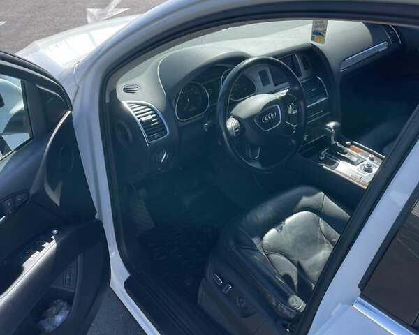 Белый Ауди Ку 7, объемом двигателя 3 л и пробегом 223 тыс. км за 18500 $, фото 9 на Automoto.ua