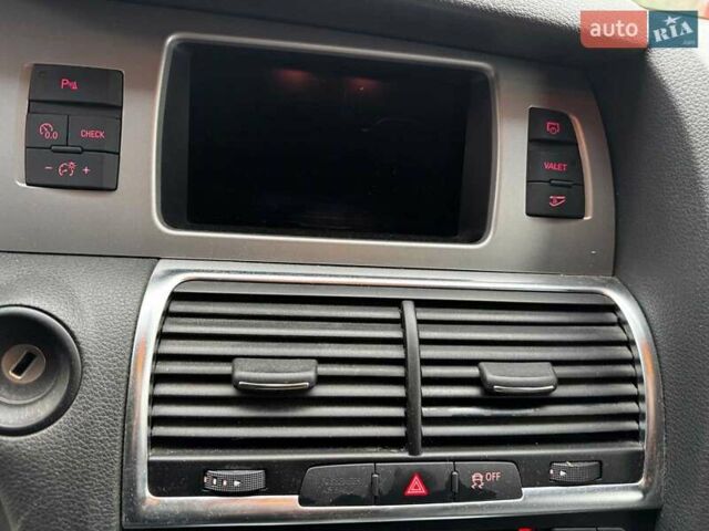 Білий Ауді Ку 7, об'ємом двигуна 3 л та пробігом 78 тис. км за 17490 $, фото 42 на Automoto.ua