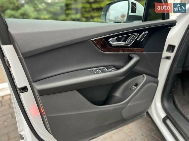 Белый Ауди Ку 7, объемом двигателя 3 л и пробегом 198 тыс. км за 23000 $, фото 17 на Automoto.ua