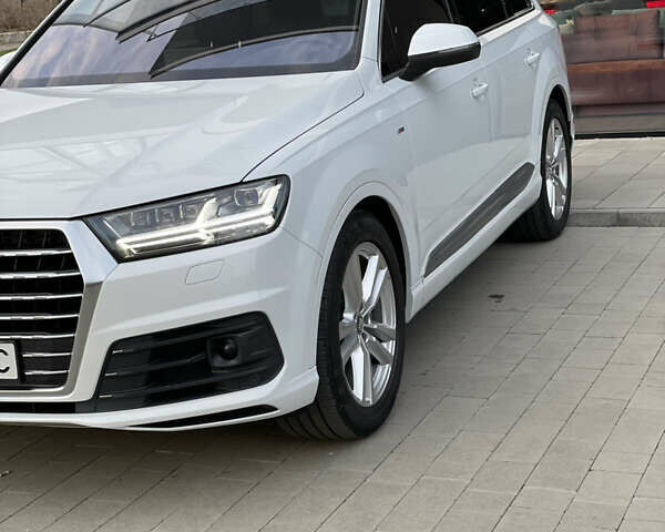 Белый Ауди Ку 7, объемом двигателя 3 л и пробегом 153 тыс. км за 40777 $, фото 18 на Automoto.ua