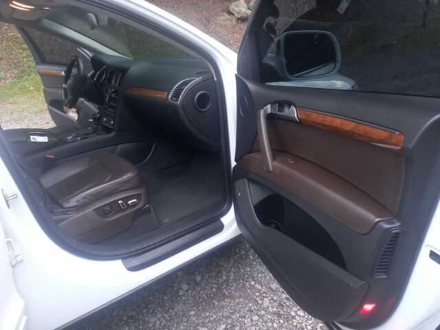 Белый Ауди Ку 7, объемом двигателя 3 л и пробегом 186 тыс. км за 18888 $, фото 14 на Automoto.ua