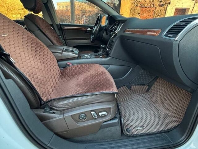 Белый Ауди Ку 7, объемом двигателя 3 л и пробегом 170 тыс. км за 14999 $, фото 21 на Automoto.ua