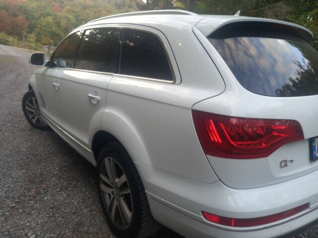 Белый Ауди Ку 7, объемом двигателя 3 л и пробегом 186 тыс. км за 18888 $, фото 2 на Automoto.ua