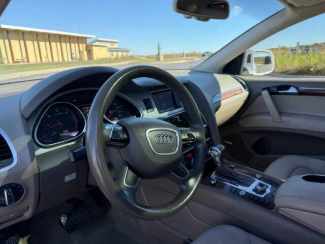 Ауді Ку 7 2015 у Ужгороді на Automoto.ua Білий Ауді Ку 7, об'ємом двигуна 3 л та пробігом 76 тис. км за 3800 $, фото 5 на Automoto.ua