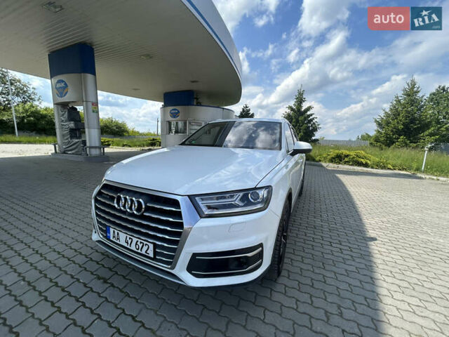 Белый Ауди Ку 7, объемом двигателя 3 л и пробегом 196 тыс. км за 30900 $, фото 28 на Automoto.ua