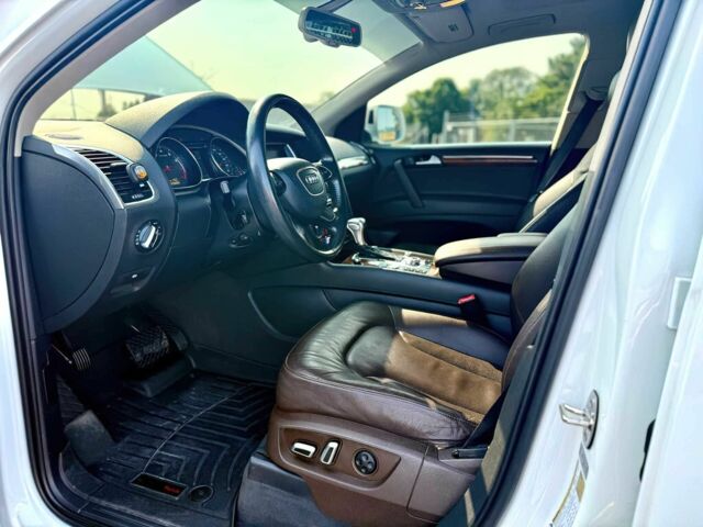 Білий Ауді Ку 7, об'ємом двигуна 3 л та пробігом 88 тис. км за 12950 $, фото 13 на Automoto.ua
