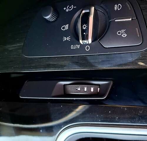 Білий Ауді Ку 7, об'ємом двигуна 3 л та пробігом 159 тис. км за 26500 $, фото 29 на Automoto.ua