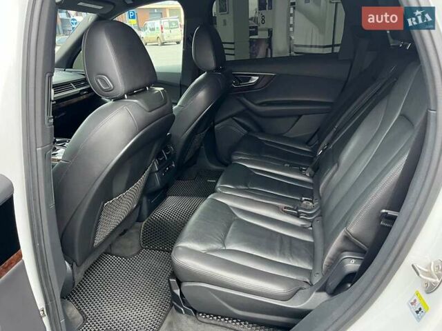 Белый Ауди Ку 7, объемом двигателя 3 л и пробегом 198 тыс. км за 23000 $, фото 23 на Automoto.ua