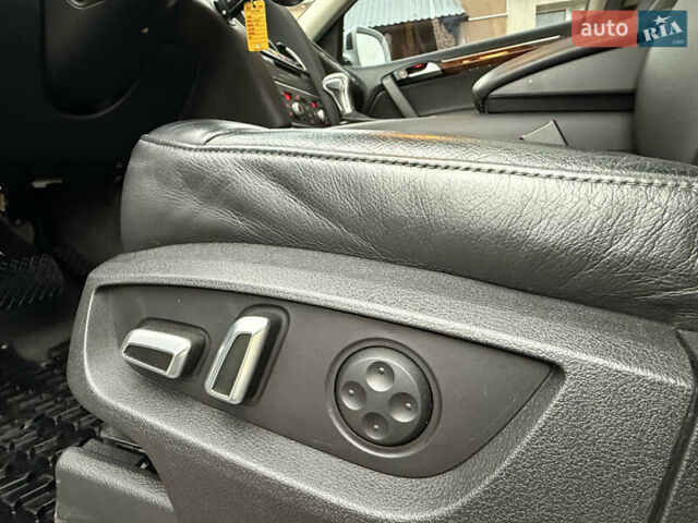 Белый Ауди Ку 7, объемом двигателя 3 л и пробегом 256 тыс. км за 21300 $, фото 33 на Automoto.ua