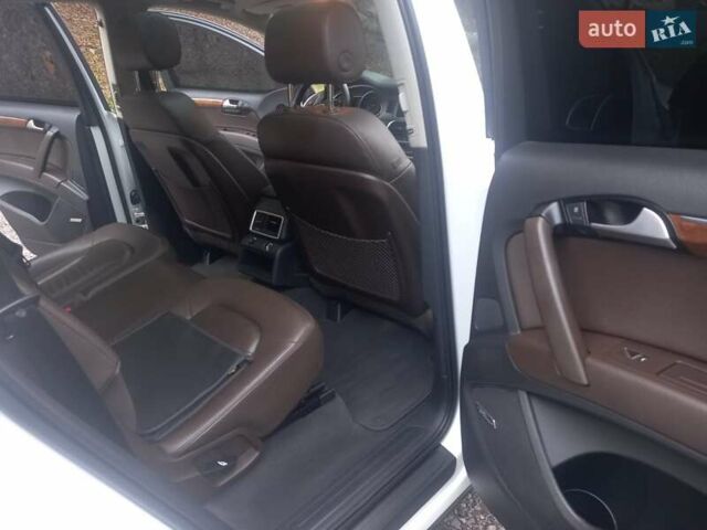 Белый Ауди Ку 7, объемом двигателя 3 л и пробегом 186 тыс. км за 18888 $, фото 13 на Automoto.ua