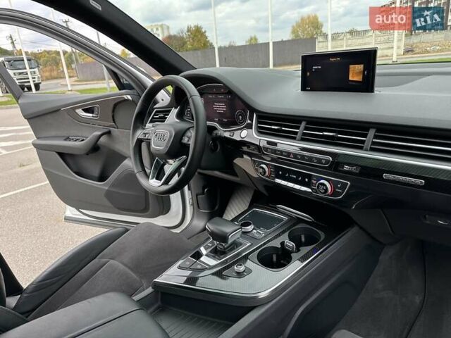 Белый Ауди Ку 7, объемом двигателя 2.97 л и пробегом 170 тыс. км за 37500 $, фото 76 на Automoto.ua