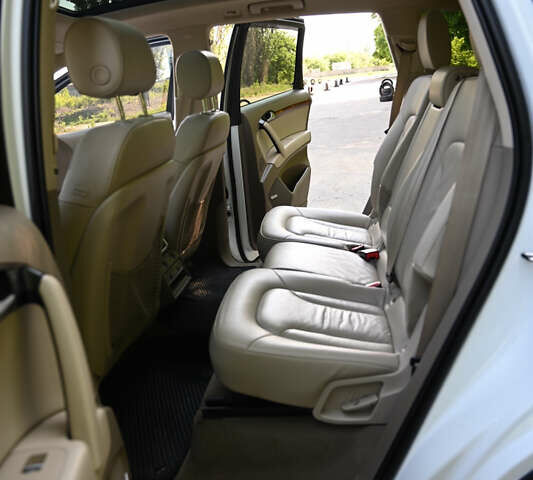 Белый Ауди Ку 7, объемом двигателя 3 л и пробегом 156 тыс. км за 23800 $, фото 12 на Automoto.ua