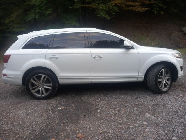 Белый Ауди Ку 7, объемом двигателя 3 л и пробегом 186 тыс. км за 18888 $, фото 4 на Automoto.ua