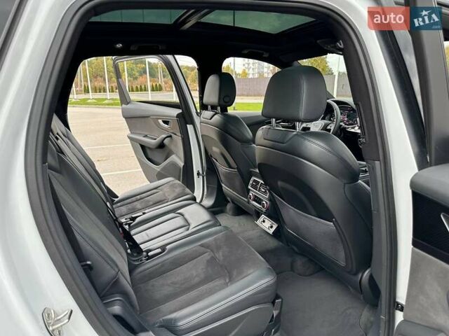 Белый Ауди Ку 7, объемом двигателя 2.97 л и пробегом 170 тыс. км за 37500 $, фото 55 на Automoto.ua