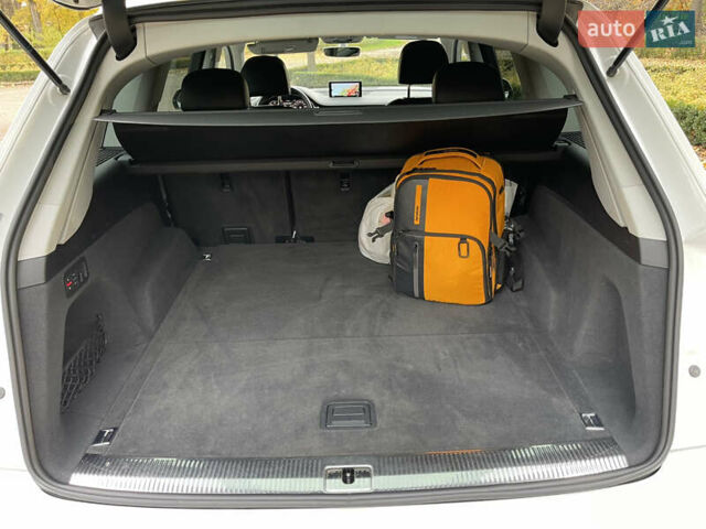 Белый Ауди Ку 7, объемом двигателя 2.97 л и пробегом 124 тыс. км за 36000 $, фото 54 на Automoto.ua