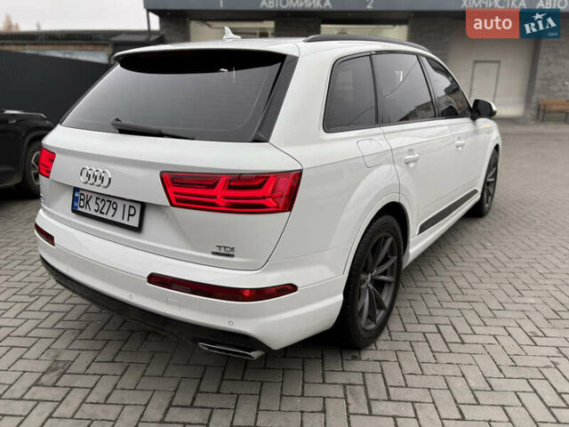 Белый Ауди Ку 7, объемом двигателя 2.97 л и пробегом 252 тыс. км за 27500 $, фото 3 на Automoto.ua