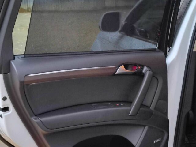 Білий Ауді Ку 7, об'ємом двигуна 3 л та пробігом 167 тис. км за 20900 $, фото 13 на Automoto.ua