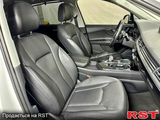 Белый Ауди Ку 7, объемом двигателя 3 л и пробегом 204 тыс. км за 28500 $, фото 8 на Automoto.ua