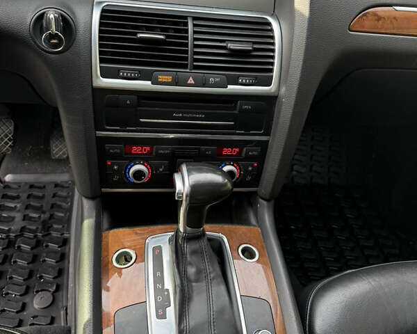 Белый Ауди Ку 7, объемом двигателя 3 л и пробегом 303 тыс. км за 14900 $, фото 11 на Automoto.ua