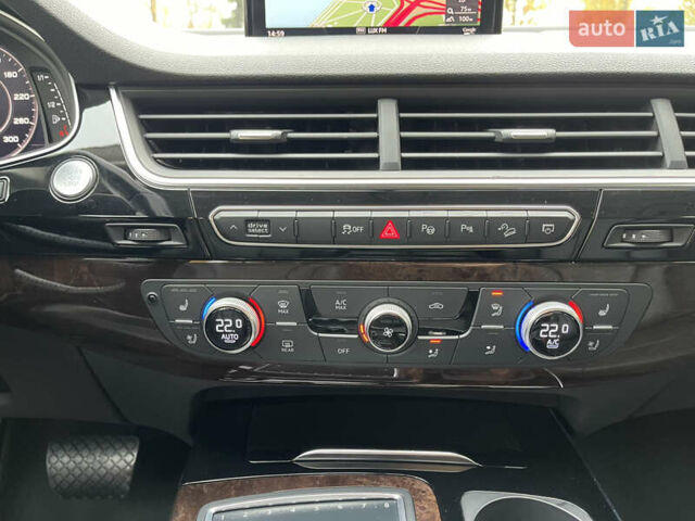 Белый Ауди Ку 7, объемом двигателя 2.97 л и пробегом 124 тыс. км за 36000 $, фото 51 на Automoto.ua