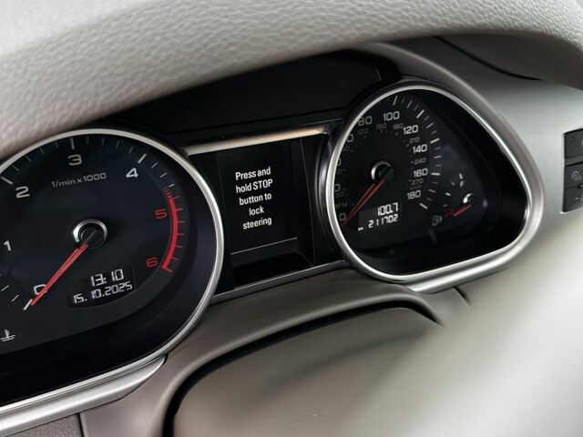 Белый Ауди Ку 7, объемом двигателя 3 л и пробегом 212 тыс. км за 20700 $, фото 5 на Automoto.ua