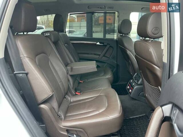 Білий Ауді Ку 7, об'ємом двигуна 3 л та пробігом 218 тис. км за 17990 $, фото 10 на Automoto.ua