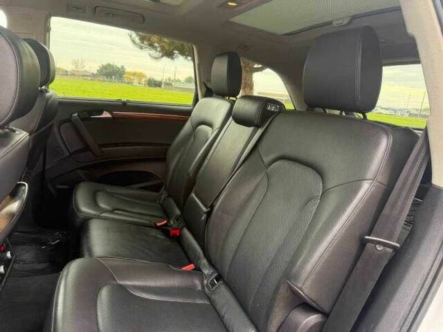 Белый Ауди Ку 7, объемом двигателя 3 л и пробегом 123 тыс. км за 9000 $, фото 8 на Automoto.ua