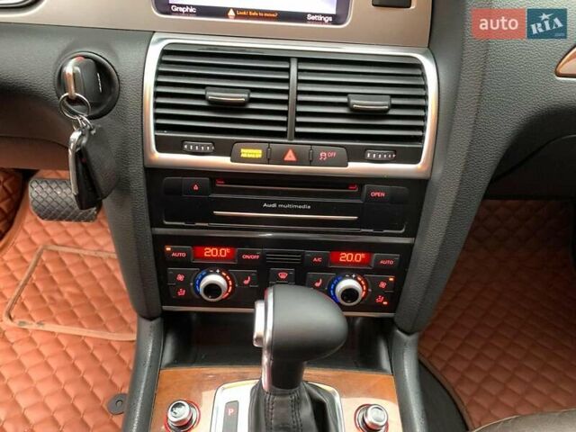 Білий Ауді Ку 7, об'ємом двигуна 3 л та пробігом 205 тис. км за 15890 $, фото 42 на Automoto.ua