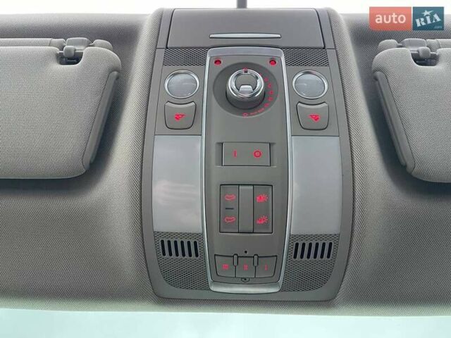 Білий Ауді Ку 7, об'ємом двигуна 3 л та пробігом 218 тис. км за 17990 $, фото 27 на Automoto.ua