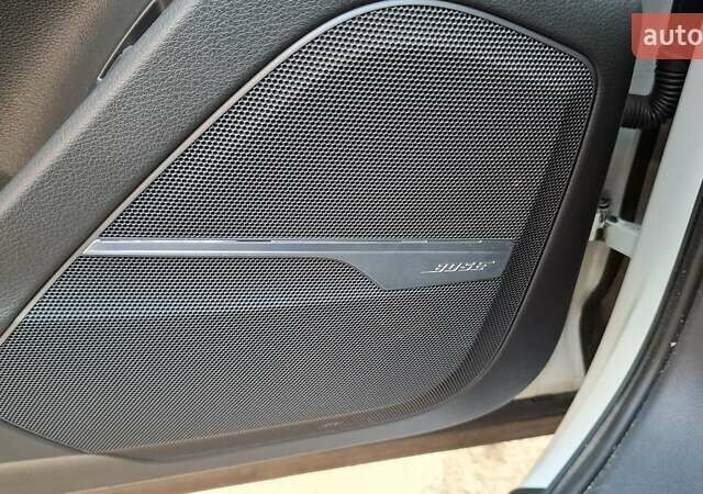 Білий Ауді Ку 7, об'ємом двигуна 3 л та пробігом 159 тис. км за 26500 $, фото 26 на Automoto.ua