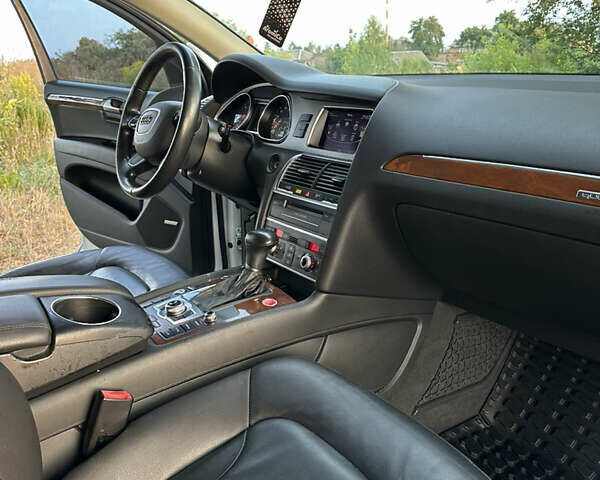 Ауди Ку 7 2015 в Владимир-Волынский на Automoto.ua Белый Ауди Ку 7, объемом двигателя 2.97 л и пробегом 320 тыс. км за 21000 $, фото 11 на Automoto.ua