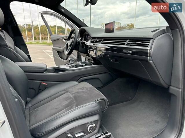 Белый Ауди Ку 7, объемом двигателя 2.97 л и пробегом 170 тыс. км за 37500 $, фото 74 на Automoto.ua