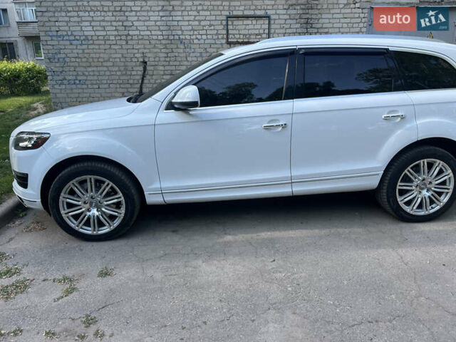 Белый Ауди Ку 7, объемом двигателя 3 л и пробегом 156 тыс. км за 23800 $, фото 3 на Automoto.ua