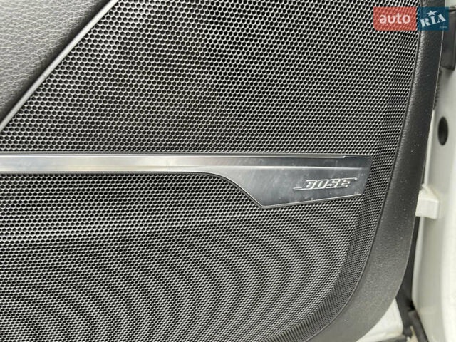 Ауди Ку 7 2016 в Львове на Automoto.ua Белый Ауди Ку 7, объемом двигателя 3 л и пробегом 229 тыс. км за 22000 $, фото 9 на Automoto.ua