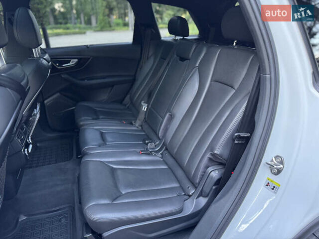 Ауди Ку 7 2016 в Киеве на Automoto.ua Белый Ауди Ку 7, объемом двигателя 3 л и пробегом 231 тыс. км за 29900 $, фото 64 на Automoto.ua