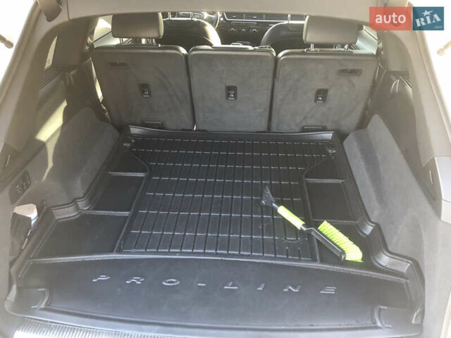 Білий Ауді Ку 7, об'ємом двигуна 2.97 л та пробігом 84 тис. км за 44000 $, фото 44 на Automoto.ua