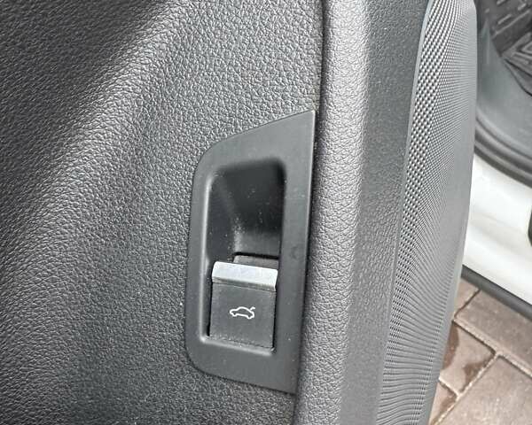 Білий Ауді Ку 7, об'ємом двигуна 2.97 л та пробігом 270 тис. км за 40500 $, фото 3 на Automoto.ua
