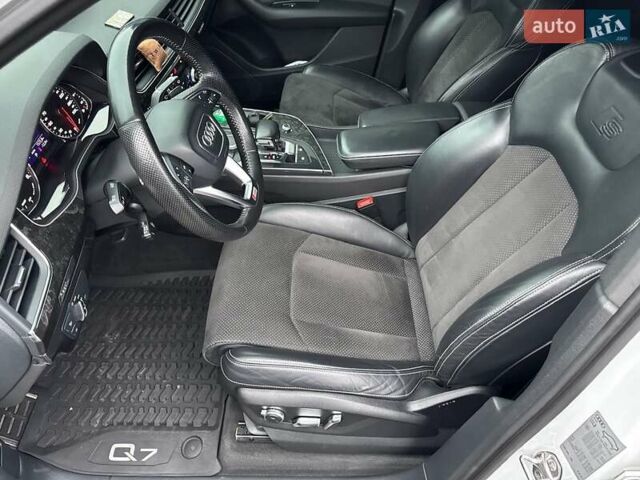 Белый Ауди Ку 7, объемом двигателя 3 л и пробегом 174 тыс. км за 39500 $, фото 29 на Automoto.ua