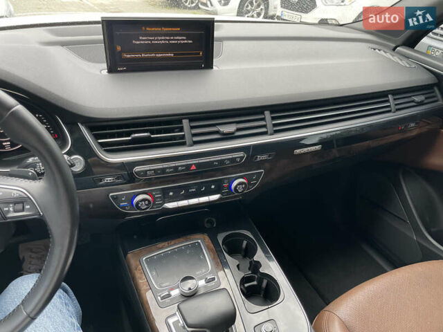 Ауди Ку 7 2016 в Львове на Automoto.ua Белый Ауди Ку 7, объемом двигателя 3 л и пробегом 229 тыс. км за 22000 $, фото 12 на Automoto.ua