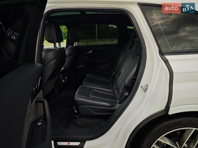 Белый Ауди Ку 7, объемом двигателя 3 л и пробегом 161 тыс. км за 47000 $, фото 55 на Automoto.ua