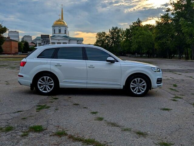 Белый Ауди Ку 7, объемом двигателя 3 л и пробегом 239 тыс. км за 28900 $, фото 3 на Automoto.ua