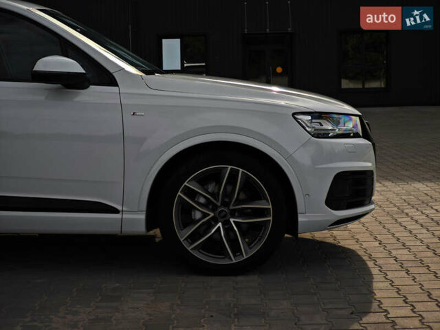 Белый Ауди Ку 7, объемом двигателя 3 л и пробегом 161 тыс. км за 47000 $, фото 12 на Automoto.ua