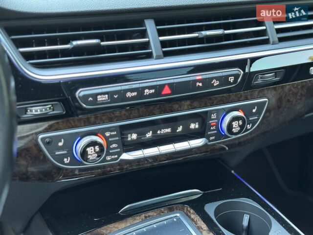 Ауди Ку 7 2016 в Киеве на Automoto.ua Белый Ауди Ку 7, объемом двигателя 3 л и пробегом 231 тыс. км за 29900 $, фото 52 на Automoto.ua