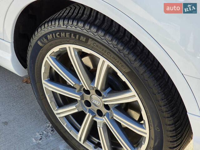 Белый Ауди Ку 7, объемом двигателя 3 л и пробегом 157 тыс. км за 27900 $, фото 10 на Automoto.ua