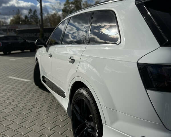 Белый Ауди Ку 7, объемом двигателя 2.97 л и пробегом 208 тыс. км за 48000 $, фото 9 на Automoto.ua