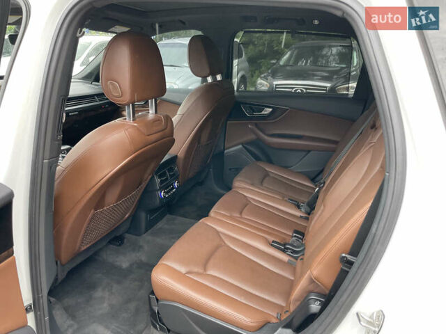 Ауди Ку 7 2016 в Львове на Automoto.ua Белый Ауди Ку 7, объемом двигателя 3 л и пробегом 229 тыс. км за 22000 $, фото 5 на Automoto.ua