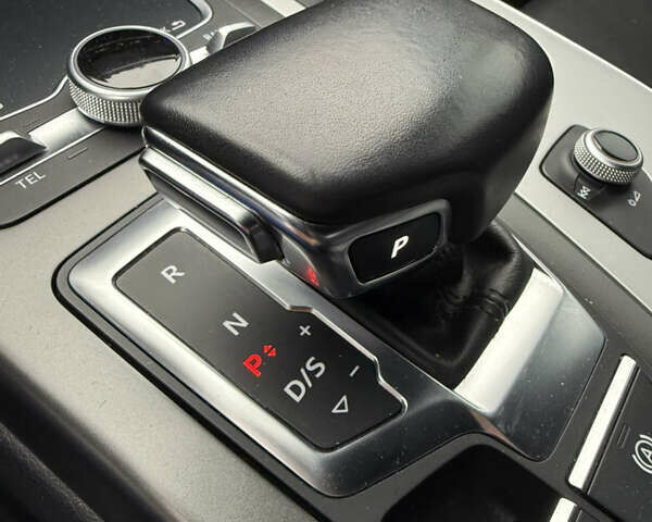 Белый Ауди Ку 7, объемом двигателя 2.97 л и пробегом 152 тыс. км за 39000 $, фото 8 на Automoto.ua