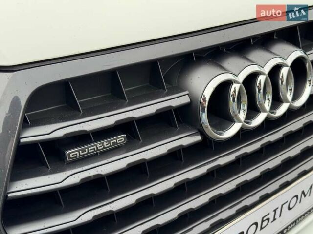 Белый Ауди Ку 7, объемом двигателя 3 л и пробегом 184 тыс. км за 32500 $, фото 9 на Automoto.ua